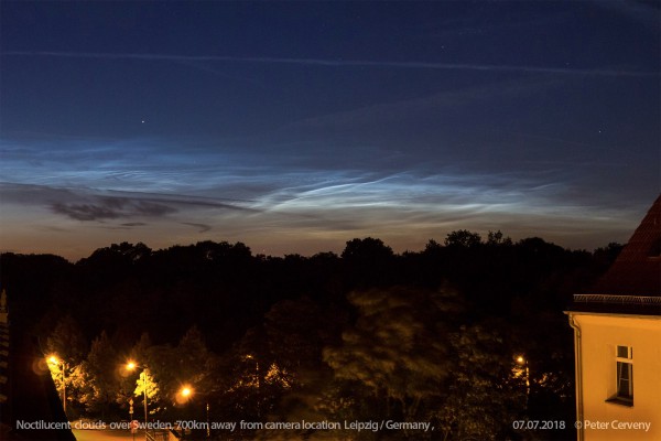 Noctilucent clouds over Sweden / 700km away from camera location Leipzig/Germany Noctilucent clouds over Sweden / 700km away from camera location Leipzig/Germany